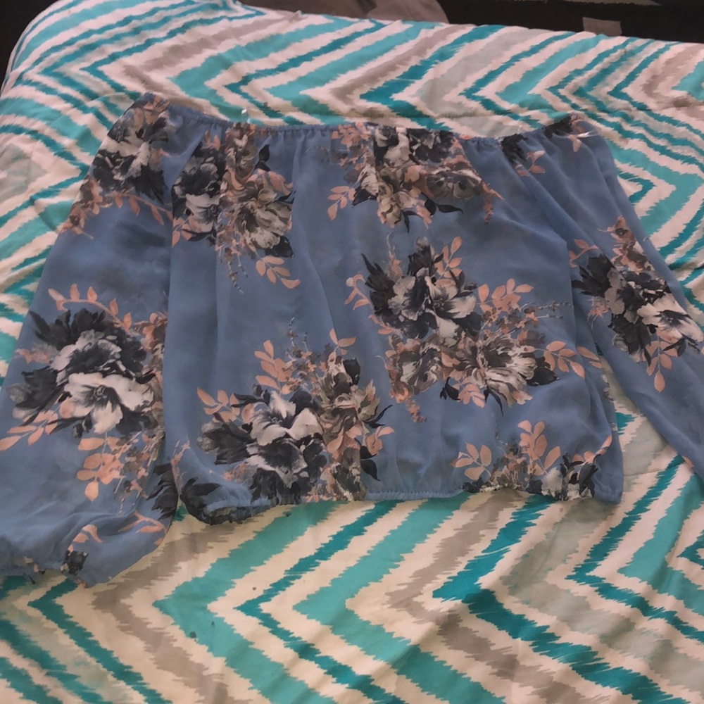 FLOWER POWER OFF THE SHOULDER TOP